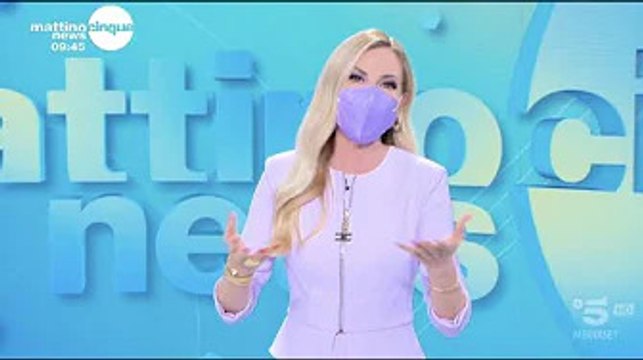 Federica Panicucci con la mascherina in diretta a Mattino Cinque: Spiego cos'è successo Oggi i tel
