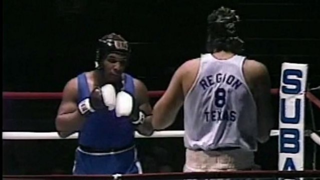 Mike Tyson vs Kelton Brown : Le combat ultra dominateur de Tyson pour son premier titre national