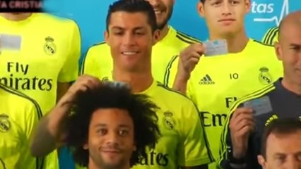 Cristiano Ronaldo embête Marcelo en jouant avec ses cheveux