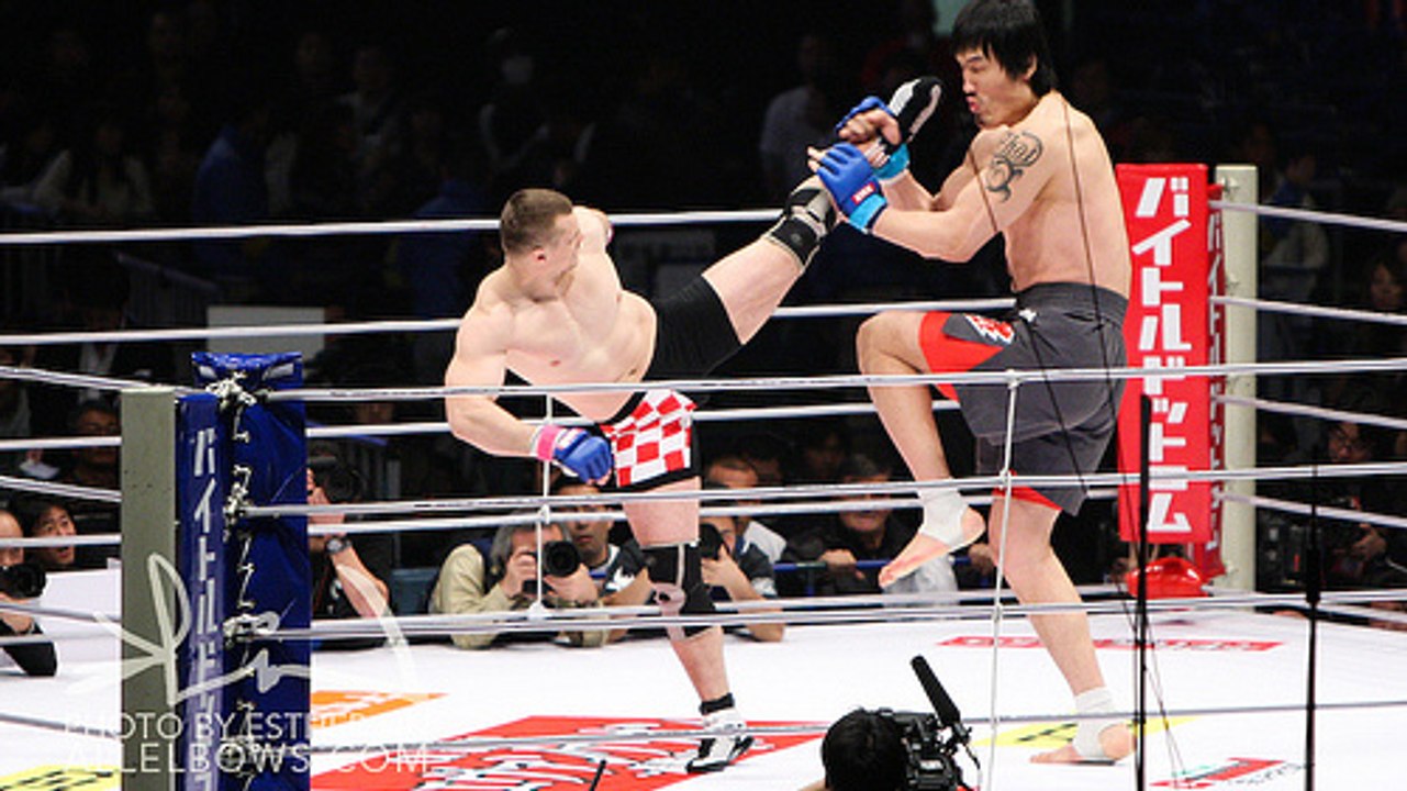 Mirko Cro Cop combat contre le géant Hong-Man Choi