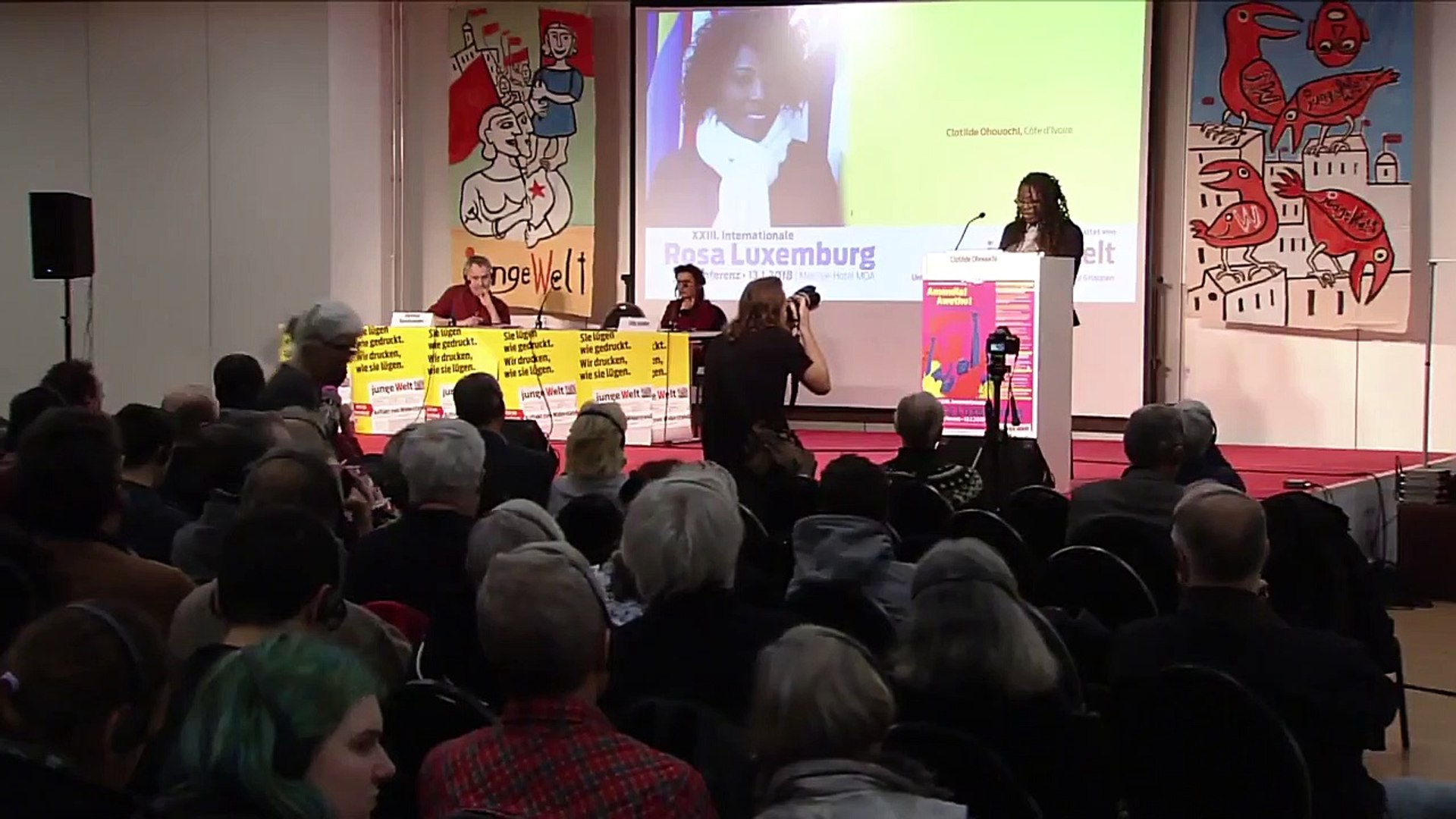 Clotilde Ohouochi auf der Rosa-Luxemburg-Konferenz 2018