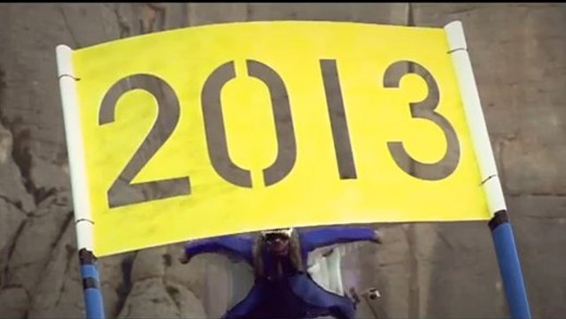 Wingsuit : Alexander Polli passe 2013 à toute vitesse