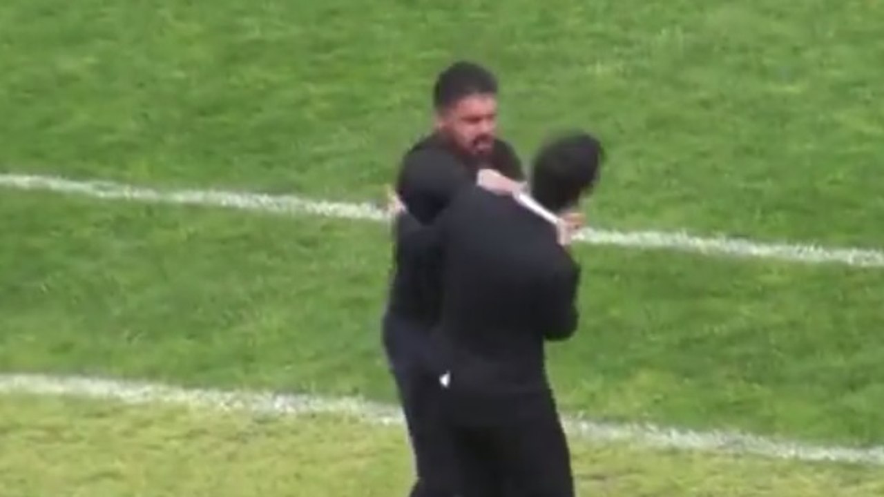 Gennaro Gattuso, toujours aussi fou, gifle son adjoint !