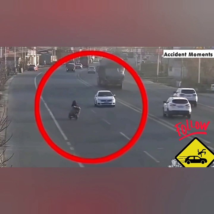 Car Crash Compilation 2022 | Idiots In Cars| Roadrage | Bad Drivers | Dashcam Fails #4