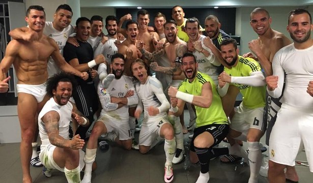 Les joueurs de Valence se moquent du Real Madrid et de Cristiano Ronaldo après la victoire contre le FC Barcelone