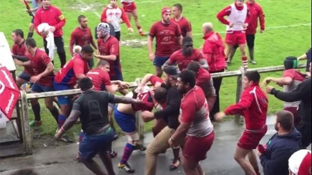 Une énorme bagarre générale dans une rencontre espoirs entre Biarritz et Béziers