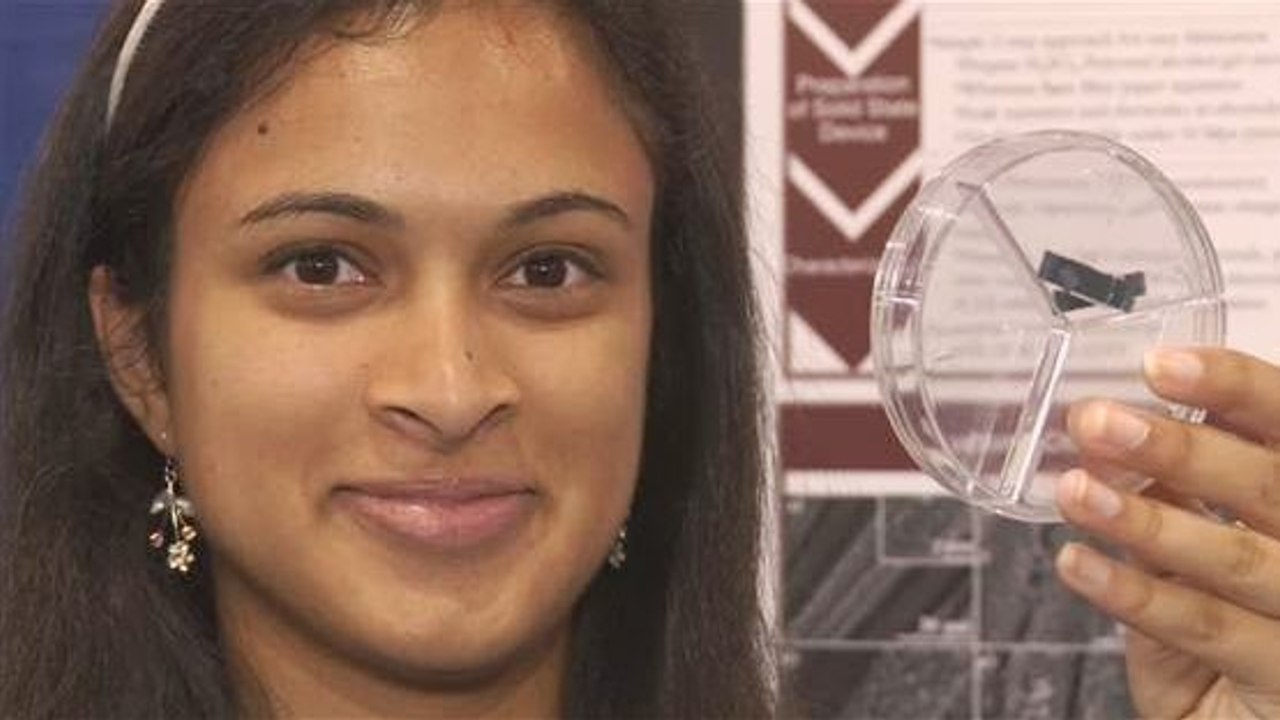 A 18 ans, Eesha Khare a créé un dispositif pour recharger votre smartphone en 20 secondes