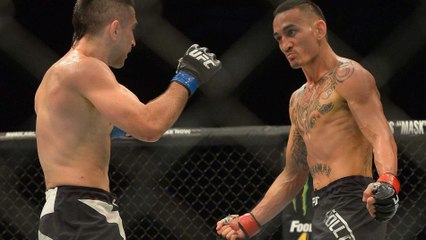 Max Holloway et Ricardo Lamas nous offrent la fin de combat la plus épique de l'année !