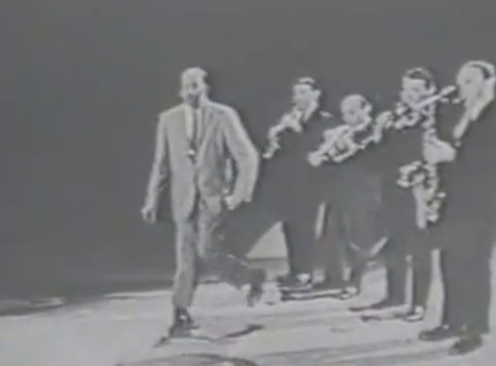 Daft Punk : le duo fait danser des danseurs de Charleston !