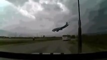 Crash d'un avion-cargo Boeing 747 en Afghanistan : la scène filmée par un amateur