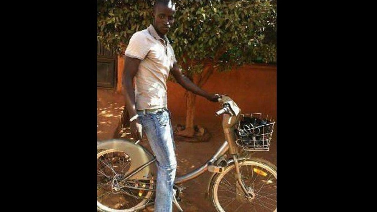 Un Vélib' à Bamako : la photo du vélo parisien...