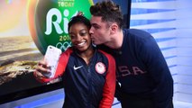 JO de Rio : Zac Efron flirte avec la gymnaste américaine Simone Biles