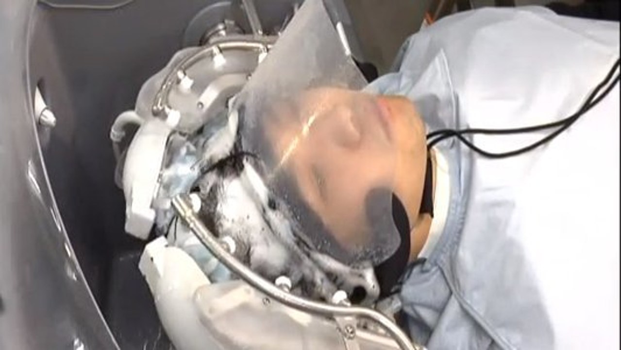 Panasonic invente le Head Care Robot, le robot qui vous fait un shampoing