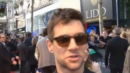 Le Petit Journal : Regardez comment un acteur de Very Bad Trip s'est lâché pendant la promo du film en France !