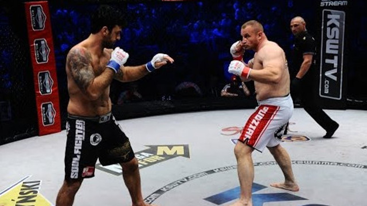 Mariusz Pudzianowski, ancien homme le plus fort au monde détruit Rolles Gracie Jr en MMA