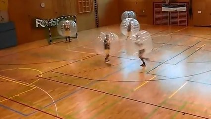 Découvrez le bubble football, le nouveau sport d'équipe à la mode