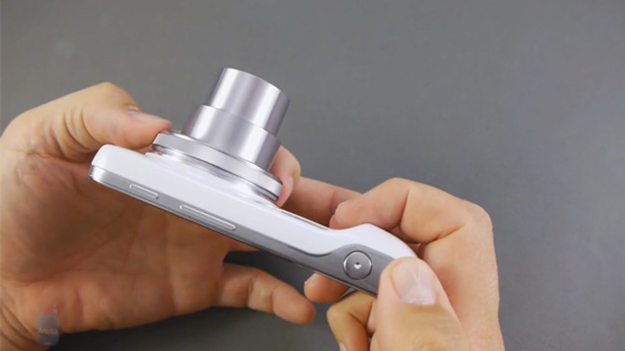 Galaxy S4 Zoom : Des fonctionnalités entre le smartphone et l’appareil photo numérique