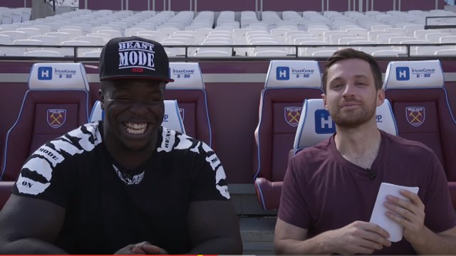 Adebayo Akinfenwa, le footballeur le plus musclé au monde, réagit à ses notes dans FIFA 17