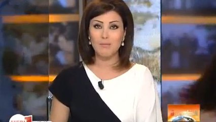 Sa petite fille tend le téléphone à cette journaliste en plein journal télévisé