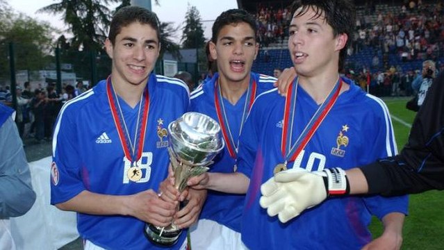 Karim Benzema, Samir Nasri, Hatem Ben Arfa et leurs coéquipiers se sont fait recaler de boîte après le titre de Champion d'Europe U17
