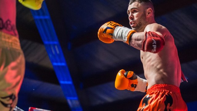 Yohan Lidon part à la conquête d'un seizième titre mondial de boxe pieds-poings