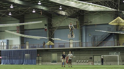 Cet hélicoptère sans moteur baptisé Atlas s'envole à l'aide d'un vélo !