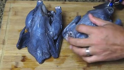 En Chine, on mange des poulets de couleur noire