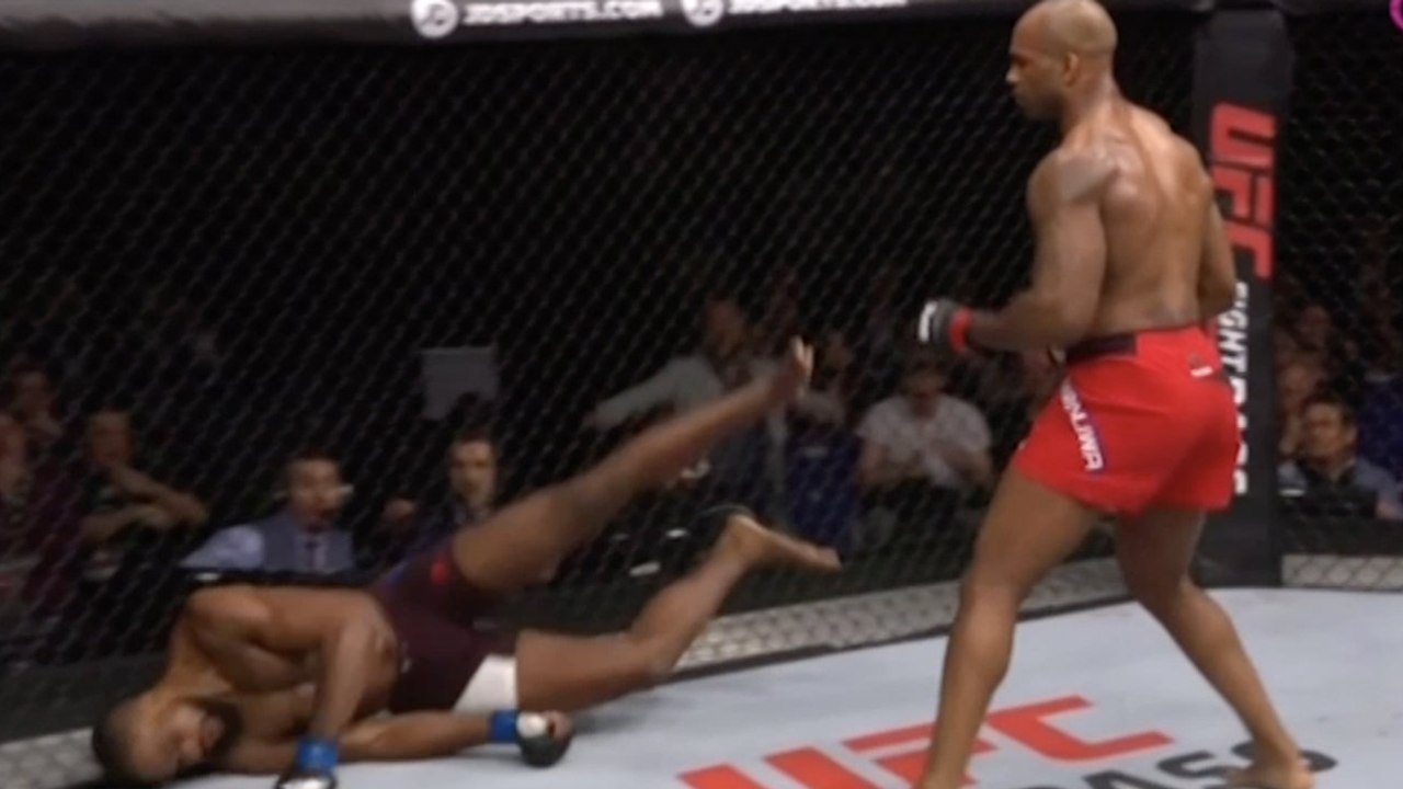 UFC Fight Night 107 : Jimi Manuwa met Corey Anderson KO