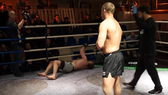 Un maître du Kiai affronte un combattant de MMA, et ça se termine sans qu'ils ne se touchent !