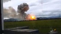 Regardez l'explosion spectaculaire d'une usine de feux d'artifice en Colombie