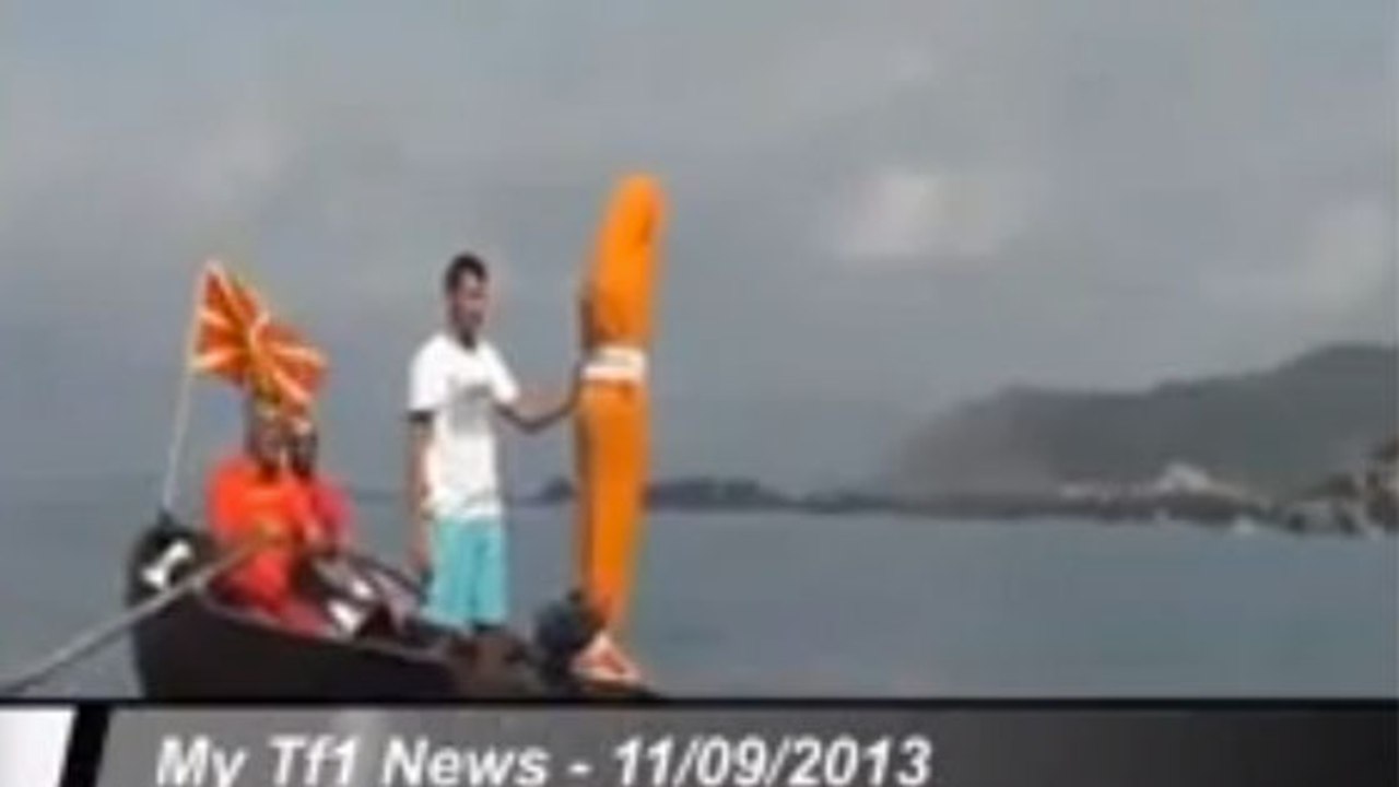 Pour rentrer dans le livre Guinness des records Jane Petkov a nagé 2 km enfermé dans un sac