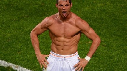 Cristiano Ronaldo met fin à une célèbre rumeur qui courait à propos de ses abdos