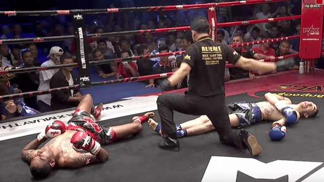 Un ex-combattant de MMA se retrouve au cœur d'un double KO lors d'un combat de muay thaï