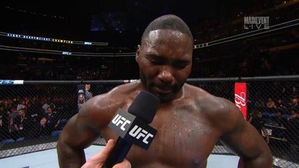 Après sa retraite à l'UFC 210, Anthony Johnson dément son arrivée en NFL