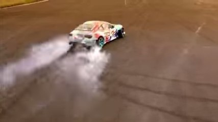 Record du monde de drift : le pilote Jakub Przygonski dérape à plus de 217 km/h