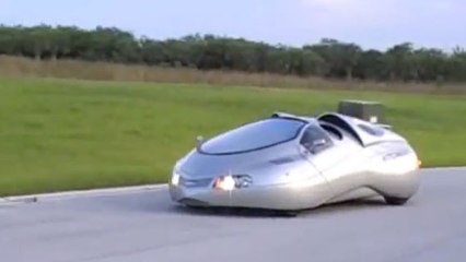 Ebay : La voiture la plus moche du monde mise en vente !