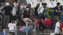 Les hooligans russes s'entraînent pour mettre une raclée aux supporters adverses lors de la prochaine Coupe du Monde
