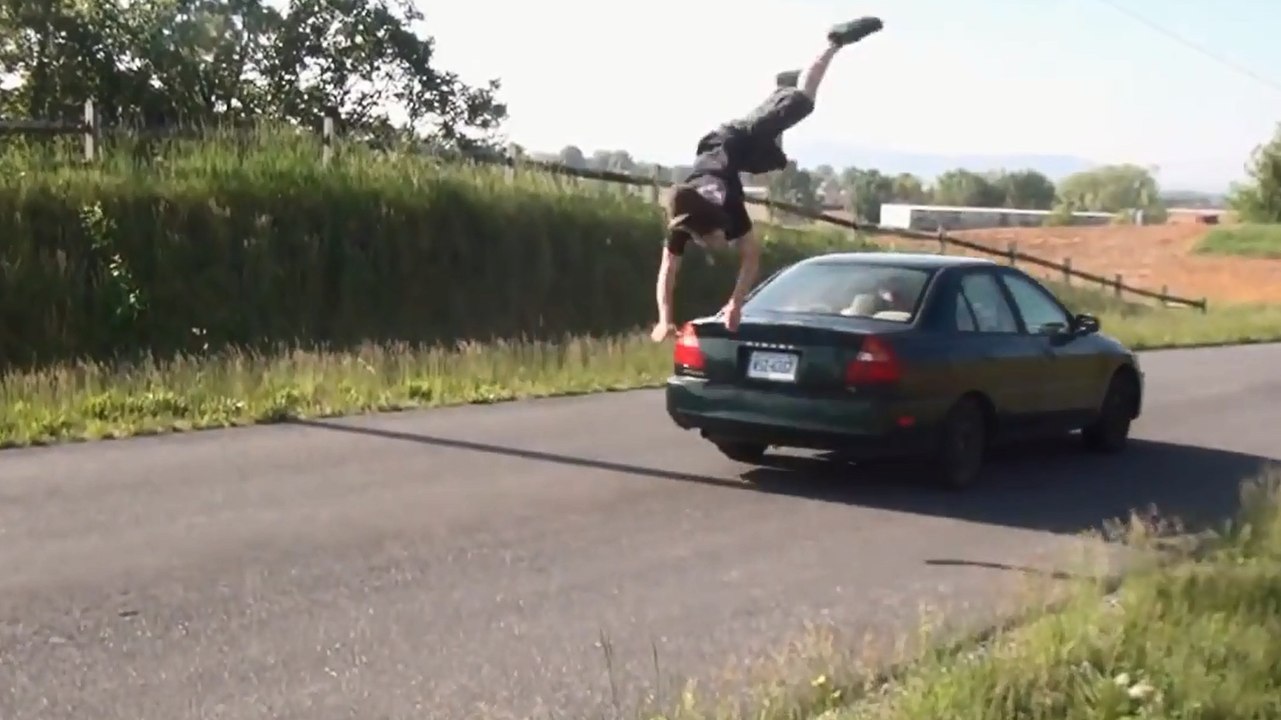 Découvrez la compilation impressionnante des meilleures cascades ratées