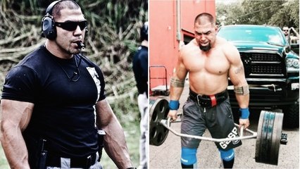 Tony Sentmanat soulève une barre et tracte un pick-up en même temps