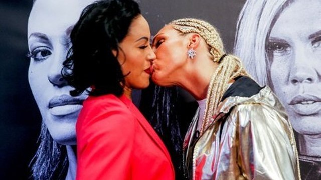 Une pesée entre deux boxeuses se finit par... un baiser