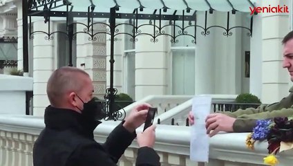 İngilizler konu sarışın ve mavi gözlüler olunca dayanamadı