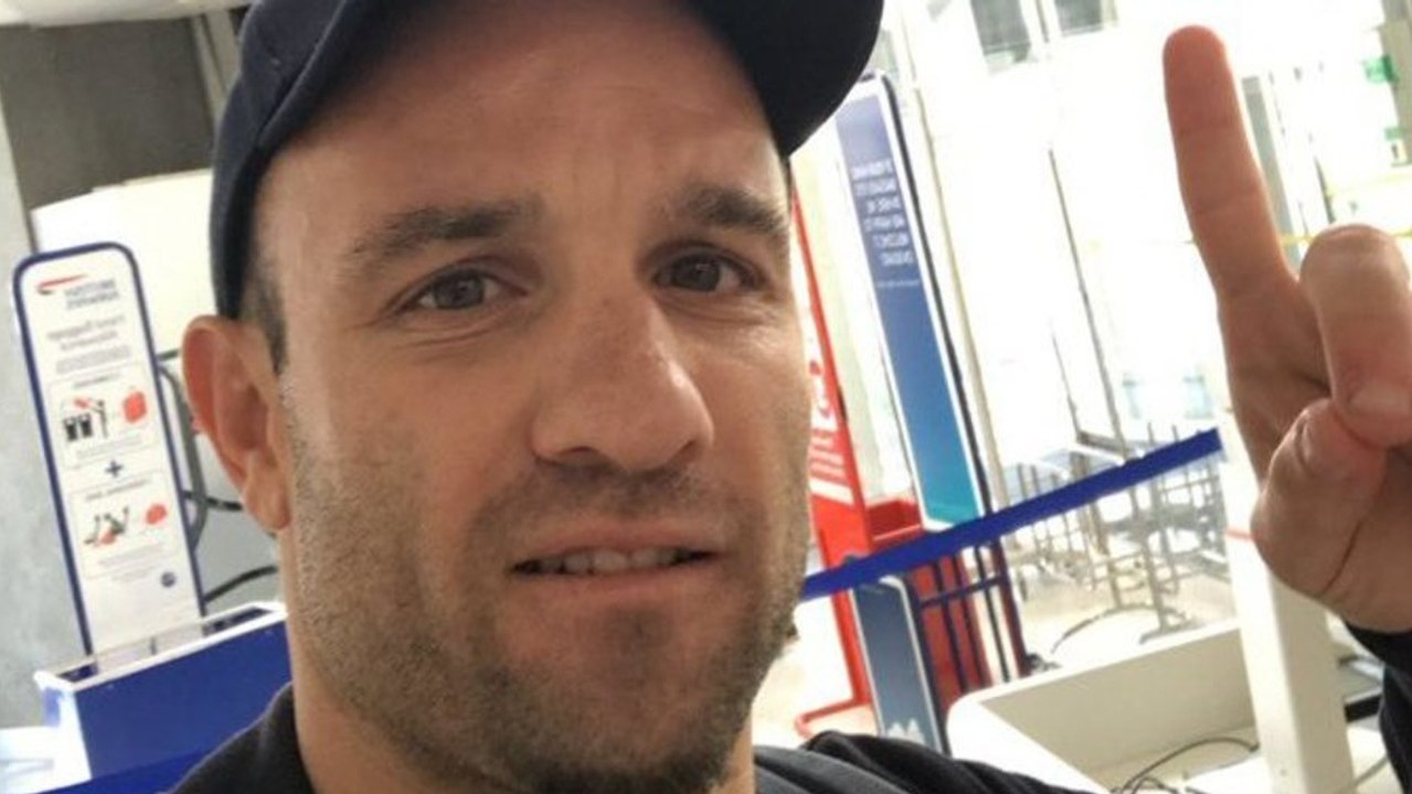 Mathieu Valbuena met le drapeau de la Tunisie au lieu de celui de la Turquie pour annoncer son départ à Fenerbahçe