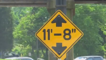 11foot8 : Découvrez le pont le plus dangereux du monde pour les camions