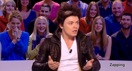 Le Grand Journal : Kev Adams se fait raser les cheveux en direct