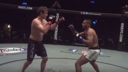Une nouvelle manière de plonger au coeur d'un combat de MMA : la caméra fixée sur l'arbitre !