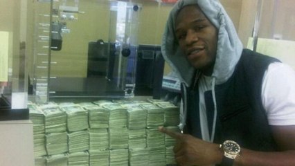 Combien Floyd Mayweather va-t-il gagner pour son combat contre Conor McGregor ?