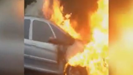 Une étudiante s'échappe de justesse de sa voiture avant qu'elle ne prenne feu