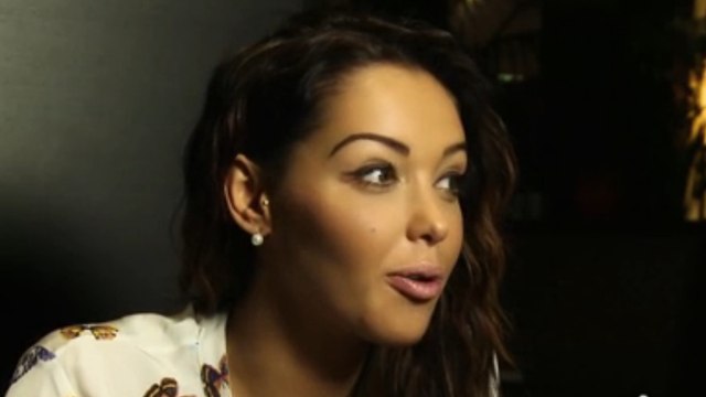 Nabilla conseille à François Hollande de faire une sextape