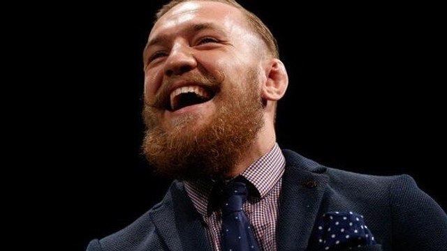 Oscar de la Hoya souhaite affronter Conor McGregor dans un combat de boxe