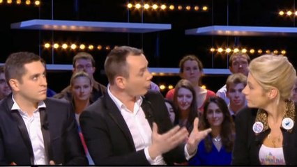 Le Grand Journal : Confrontation musclée entre Frigide Barjot et les premiers mariés gays de France